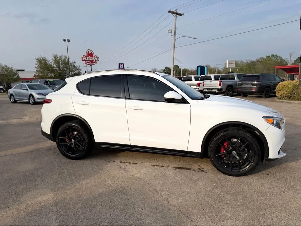 2018 Alfa Romeo Stelvio - Image 3 of 11