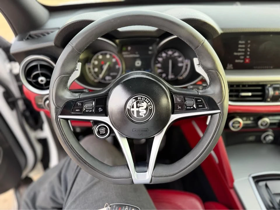 2018 Alfa Romeo Stelvio - Image 9 of 11