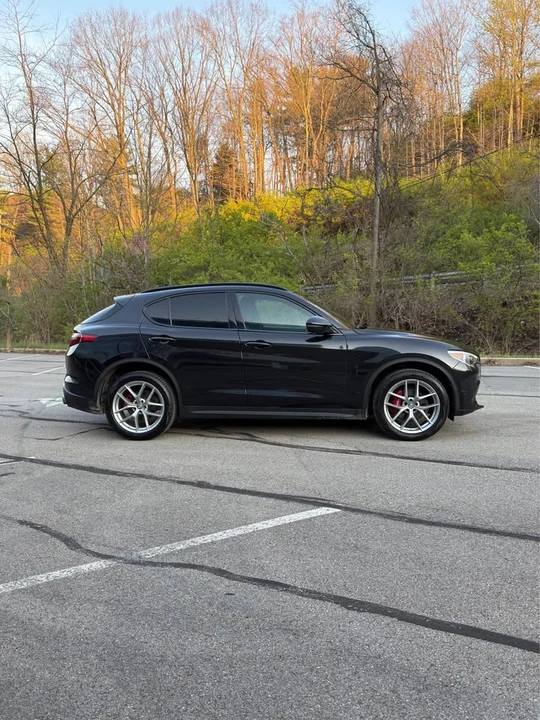 2018 Alfa Romeo Stelvio - Image 2 of 11