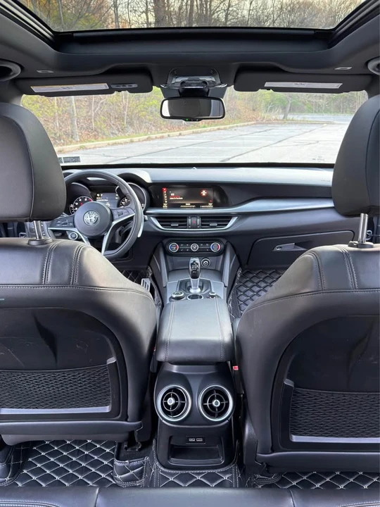 2018 Alfa Romeo Stelvio - Image 8 of 11