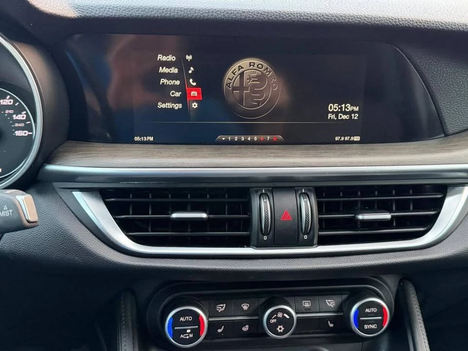 2018 Alfa Romeo Stelvio - Image 19 of 20