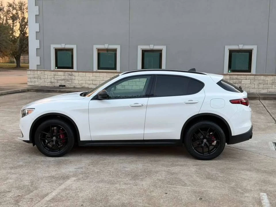 2018 Alfa Romeo Stelvio - Image 15 of 20