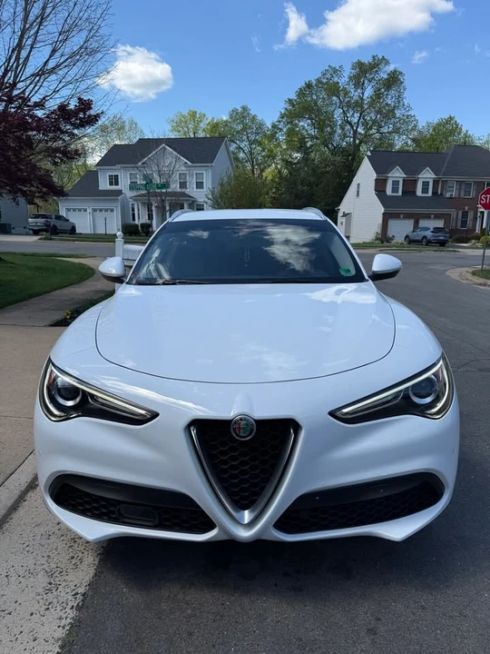 2018 Alfa Romeo Stelvio - Image 2 of 17