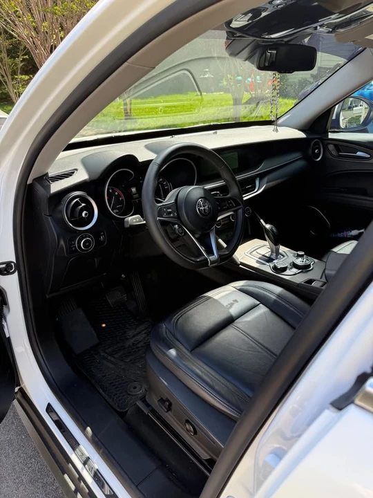 2018 Alfa Romeo Stelvio - Image 9 of 17