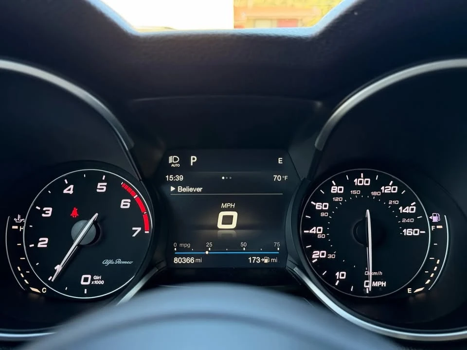 2018 Alfa Romeo - Image 12 of 20
