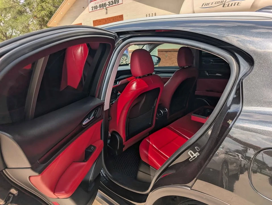 2018 Alfa Romeo Stelvio - Image 10 of 14