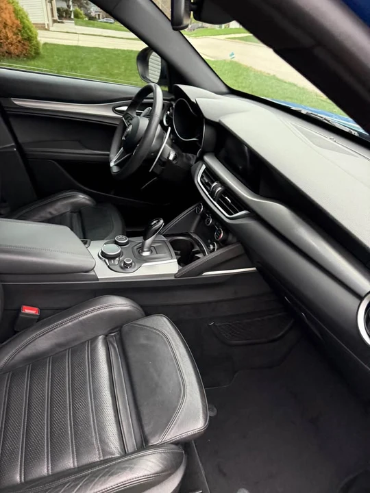 2018 Alfa Romeo Stelvio - Image 17 of 20
