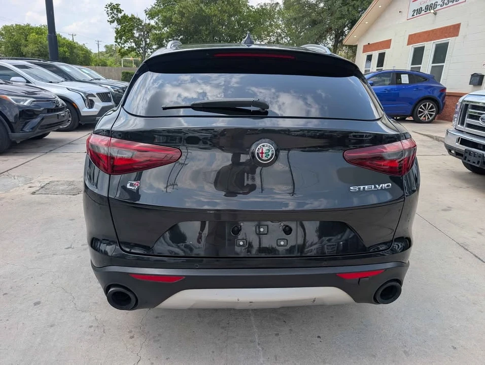 2018 Alfa Romeo Stelvio - Image 8 of 14