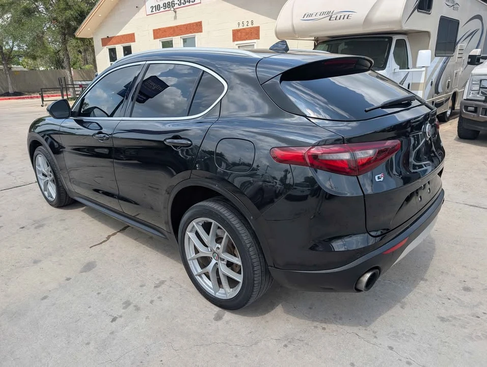 2018 Alfa Romeo Stelvio - Image 7 of 14