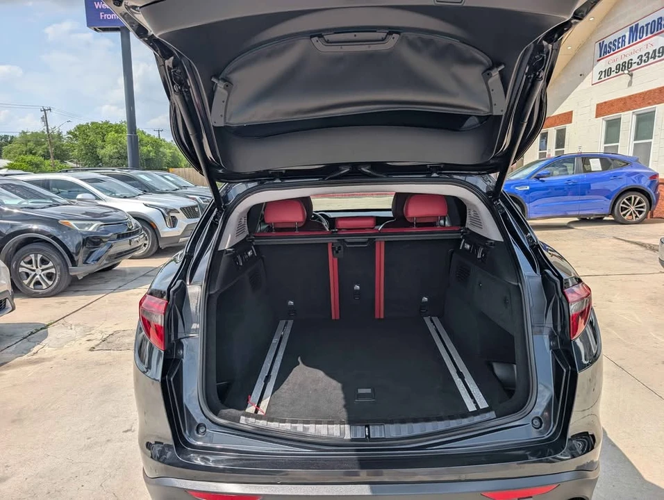 2018 Alfa Romeo Stelvio - Image 12 of 14