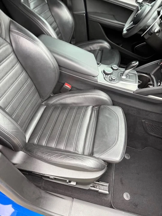 2018 Alfa Romeo Stelvio - Image 18 of 20