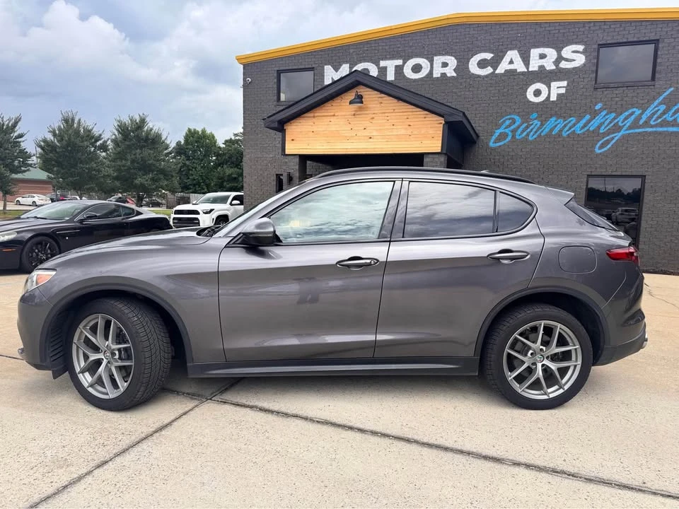 2018 Alfa Romeo Stelvio - Image 2 of 18