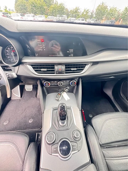 2018 Alfa Romeo Stelvio - Image 10 of 18