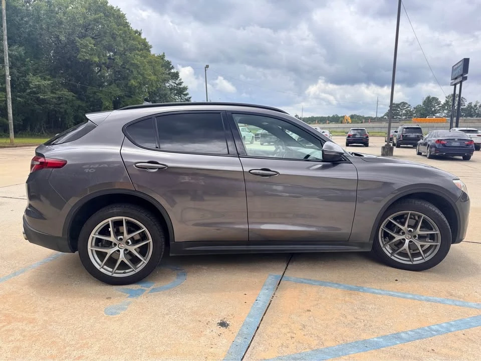 2018 Alfa Romeo Stelvio - Image 6 of 18