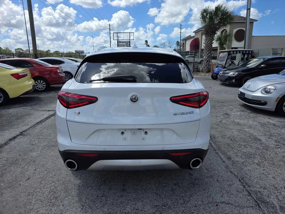2018 Alfa Romeo Stelvio - Image 2 of 5