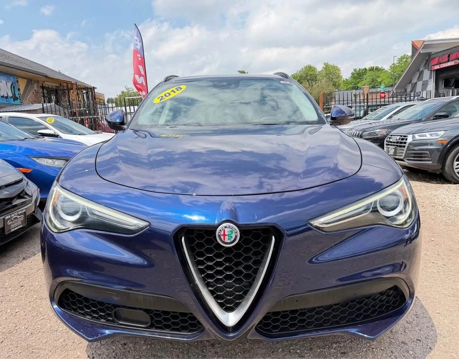 2018 Alfa Romeo Stelvio - Image 9 of 20