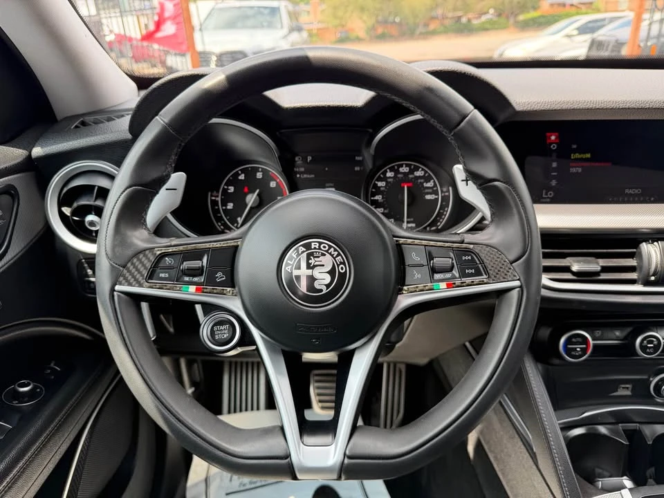 2018 Alfa Romeo Stelvio - Image 13 of 20