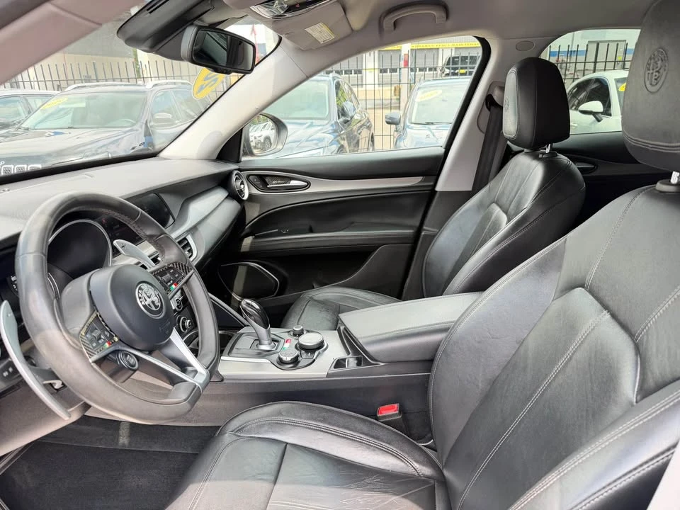 2018 Alfa Romeo Stelvio - Image 12 of 20