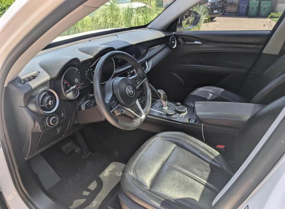 2018 Alfa Romeo Stelvio - Image 8 of 13