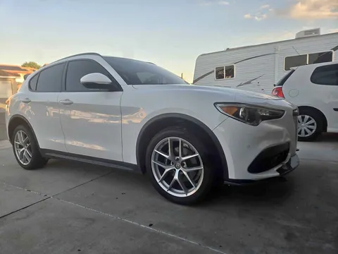 2018 Alfa Romeo Stelvio Stelvio