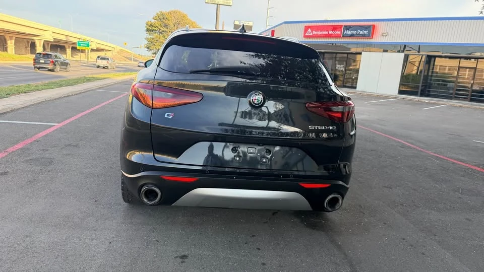 2018 Alfa Romeo Stelvio - Image 15 of 18