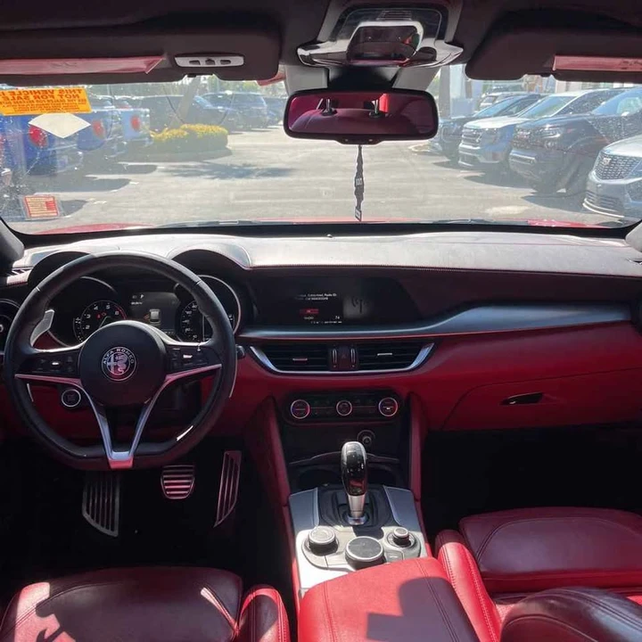 2018 Alfa Romeo Stelvio - Image 6 of 12