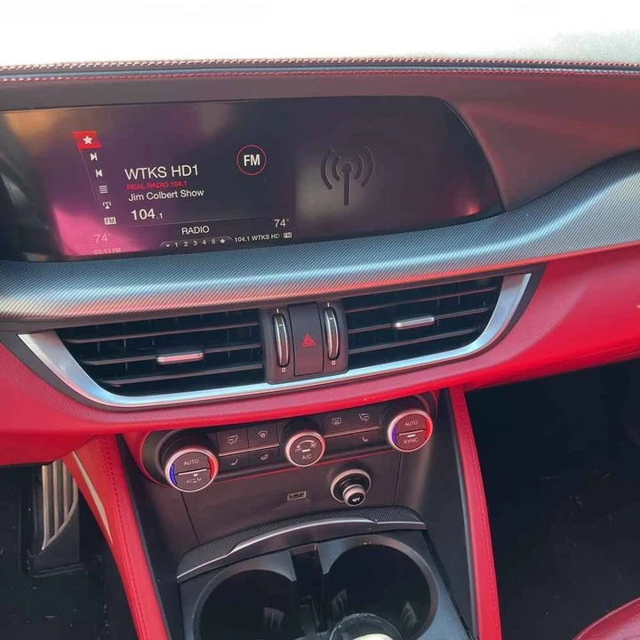 2018 Alfa Romeo Stelvio - Image 9 of 12