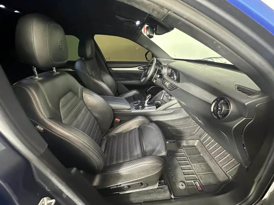 2018 Alfa Romeo Stelvio - Image 9 of 16