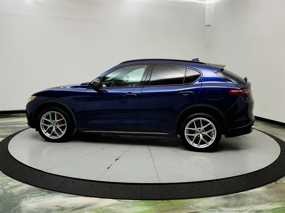2018 Alfa Romeo Stelvio - Image 8 of 31