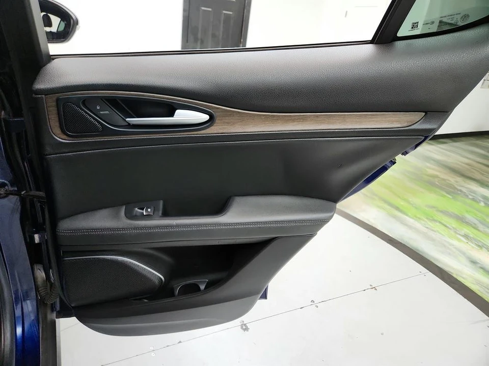 2018 Alfa Romeo Stelvio - Image 29 of 31