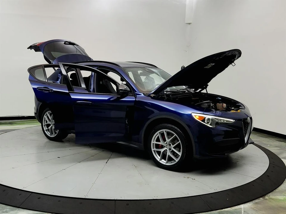 2018 Alfa Romeo Stelvio - Image 10 of 31