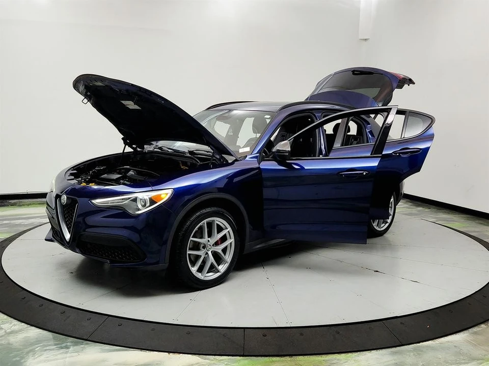 2018 Alfa Romeo Stelvio - Image 9 of 31