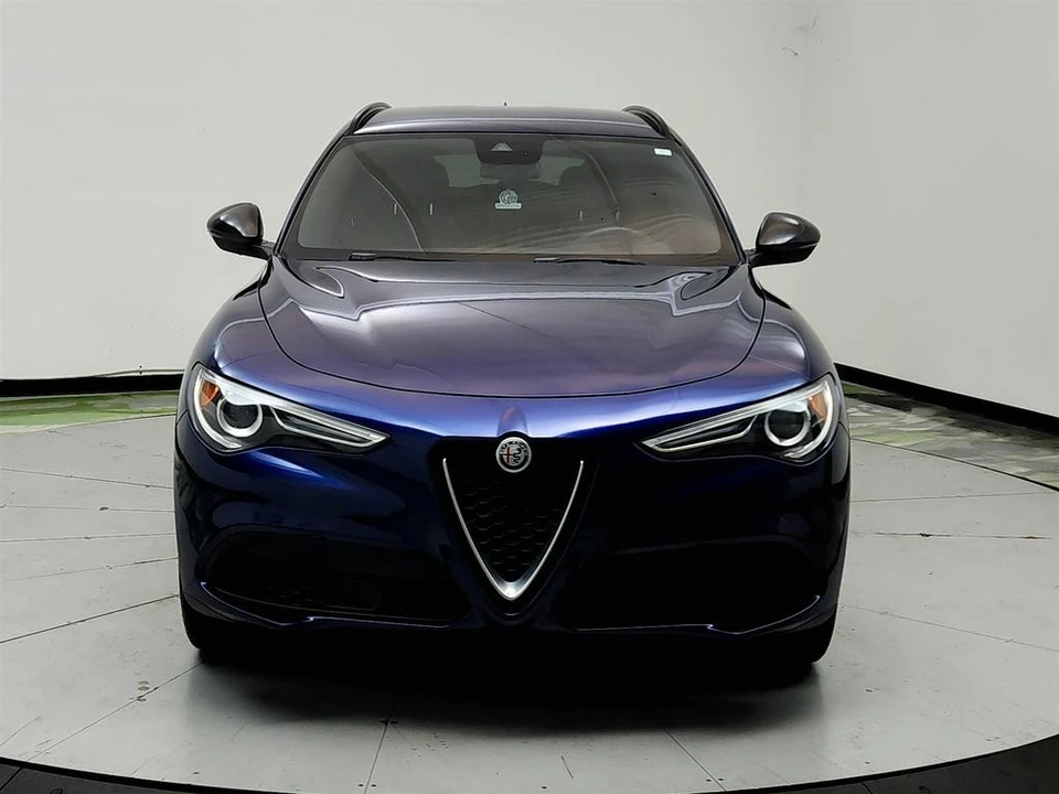 2018 Alfa Romeo Stelvio - Image 2 of 31