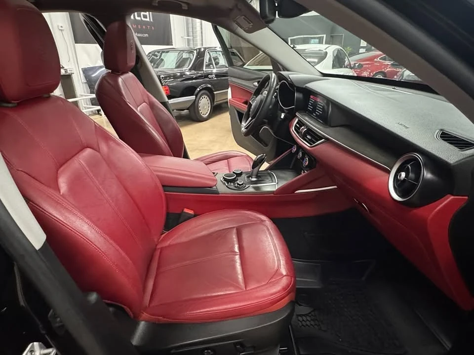 2018 Alfa Romeo Stelvio - Image 8 of 14