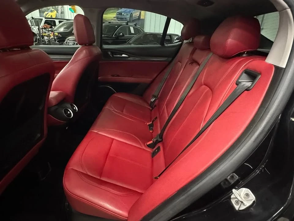 2018 Alfa Romeo Stelvio - Image 11 of 14