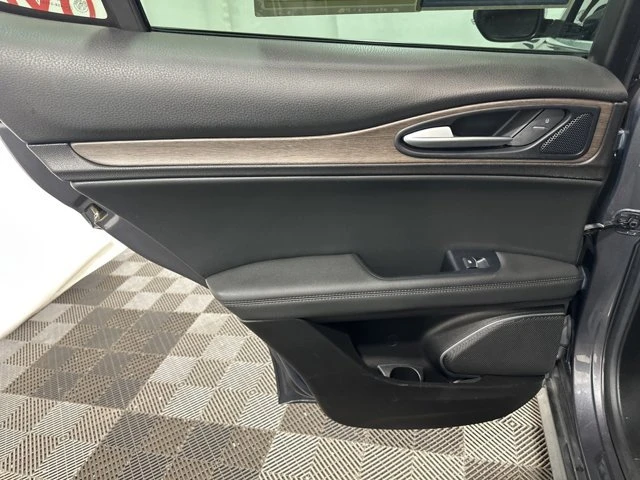 2018 Alfa Romeo Stelvio - Image 19 of 20