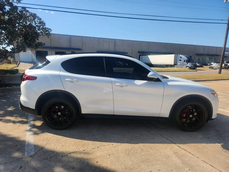 2018 Alfa Romeo Stelvio - Image 5 of 12
