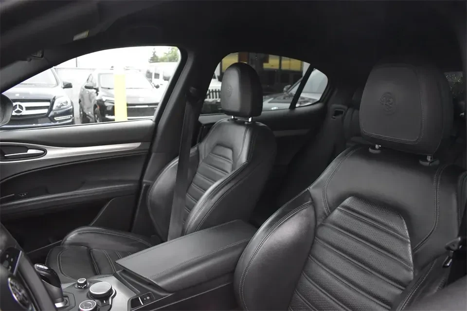2018 Alfa Romeo Stelvio - Image 7 of 13