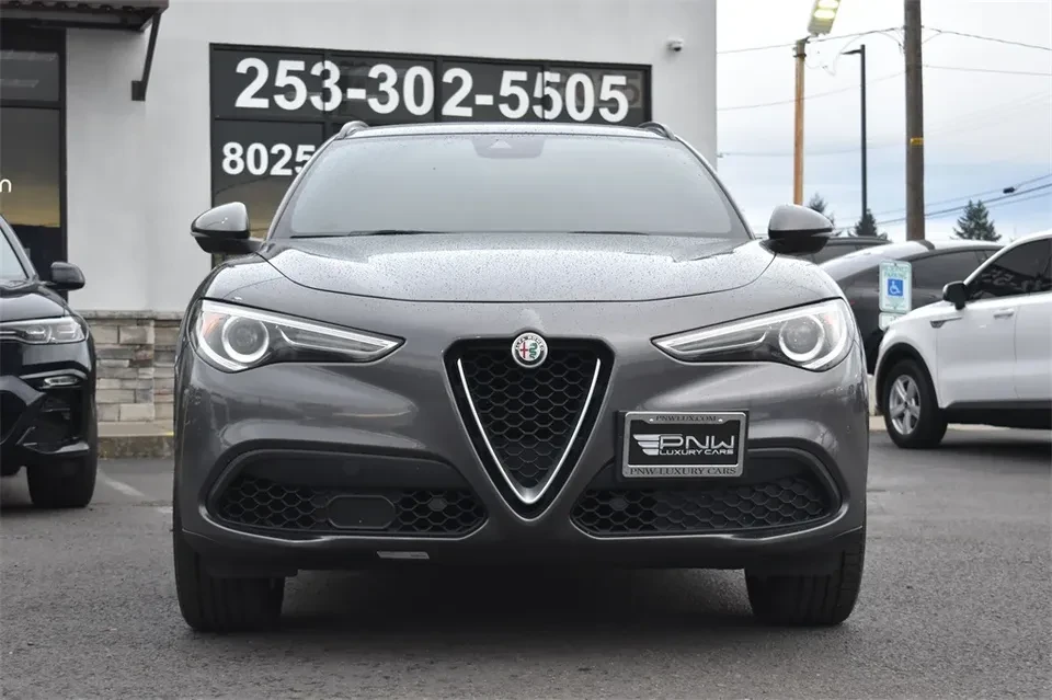 2018 Alfa Romeo Stelvio - Image 2 of 13