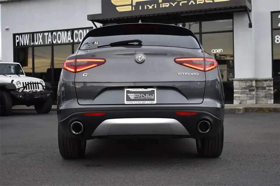 2018 Alfa Romeo Stelvio - Image 5 of 13