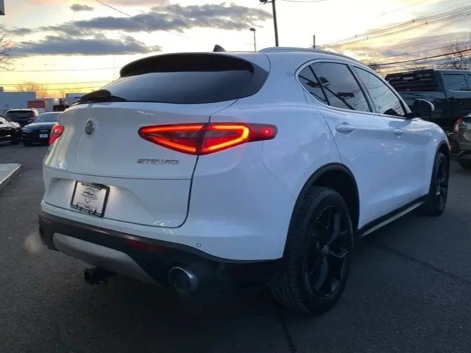 2018 Alfa Romeo Stelvio - Image 4 of 14