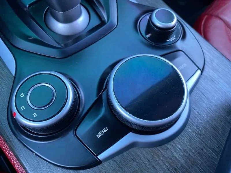 2018 Alfa Romeo Stelvio - Image 10 of 12