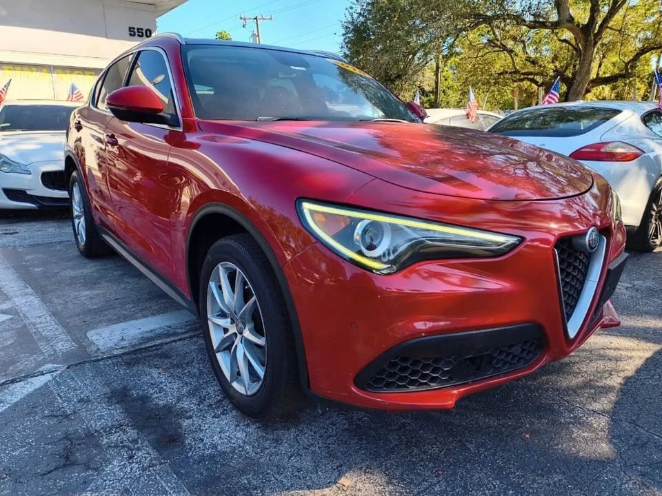 2018 Alfa Romeo Stelvio - Image 11 of 20