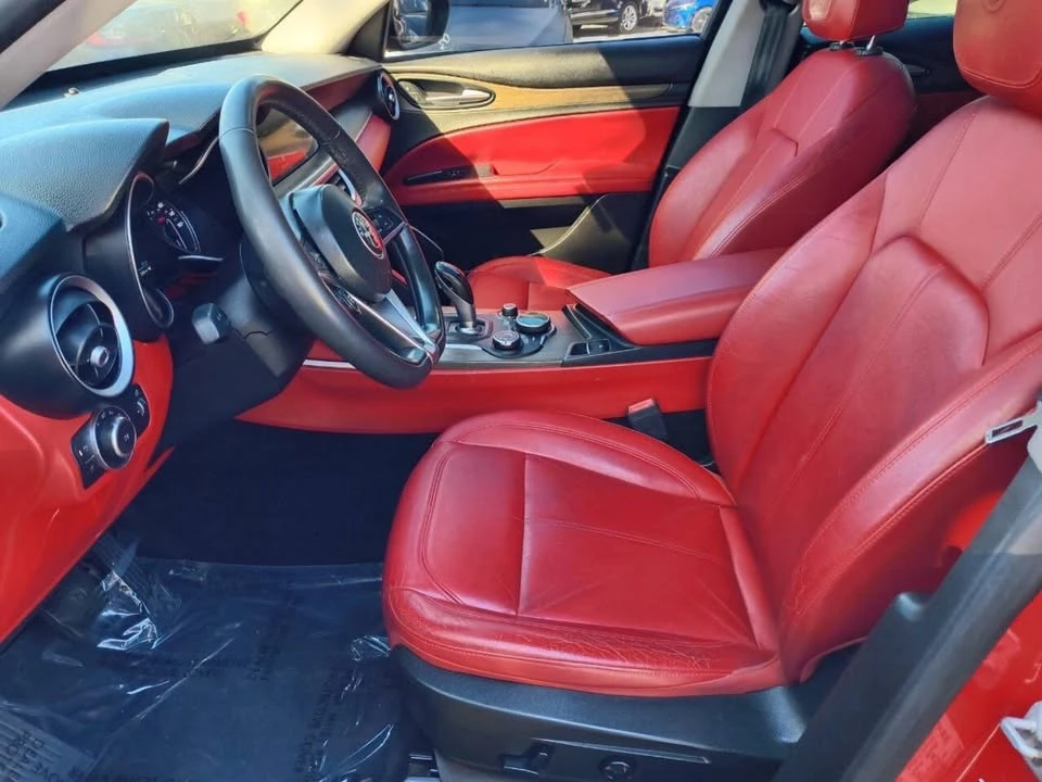 2018 Alfa Romeo Stelvio - Image 16 of 20