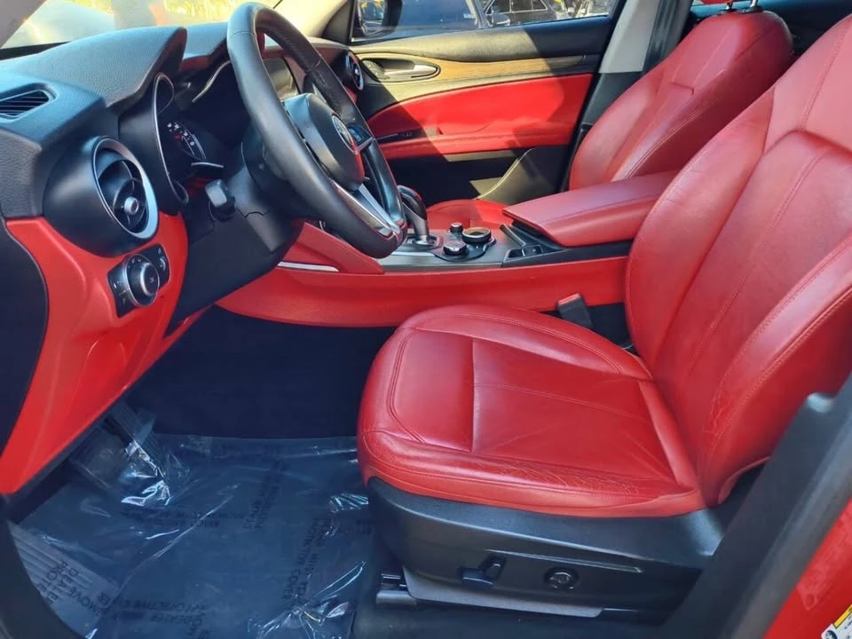 2018 Alfa Romeo Stelvio - Image 15 of 20