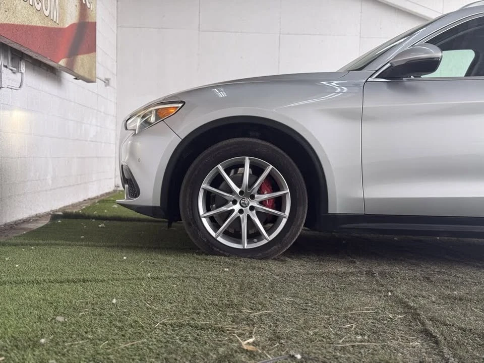 2018 Alfa Romeo Stelvio - Image 19 of 19