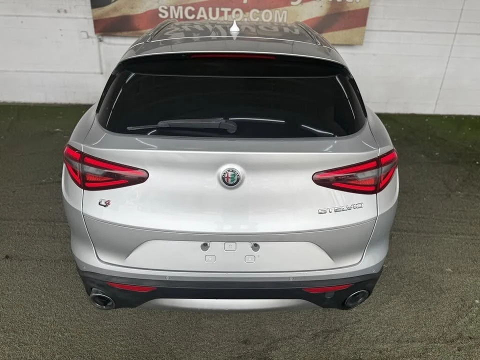 2018 Alfa Romeo Stelvio - Image 17 of 19