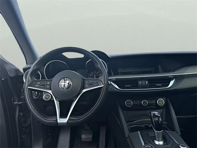 2018 Alfa Romeo Stelvio - Image 15 of 20
