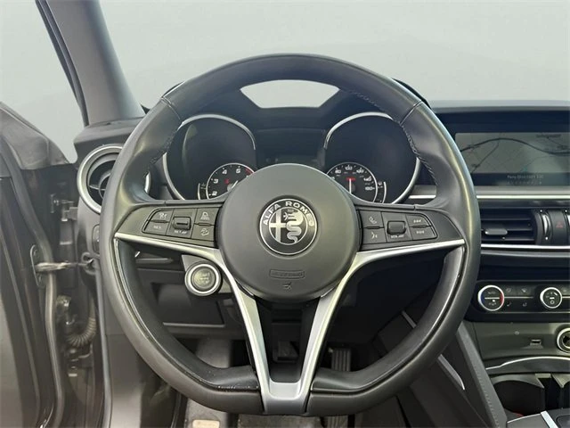 2018 Alfa Romeo Stelvio - Image 13 of 20