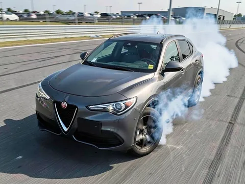 2018 Alfa Romeo Stelvio Ti AWD